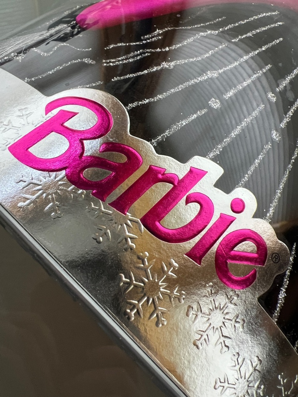 💃1998 Happy Holidays Special Edition Barbie Doll by Mattel Black & Hot Pink - Picture 4 of 17